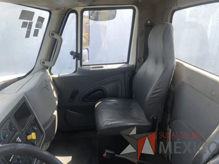 Lote 008 - International 7400 SBA 6X4, Año 2019 - Imagen 5