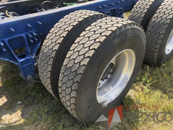 Lote 008 - International 7400 SBA 6X4, Año 2019 - Imagen 17