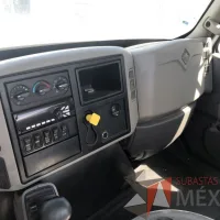 Lote 002 - International 7400 SBA 6X4, Año 2019 - Imagen 4