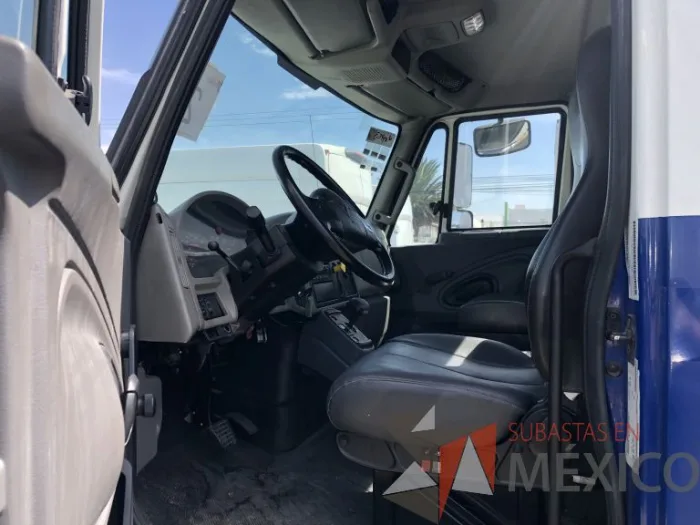 Lote 002 - International 7400 SBA 6X4, Año 2019 - Imagen 10