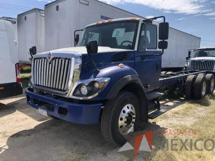 Lote 002 - International 7400 SBA 6X4, Año 2019