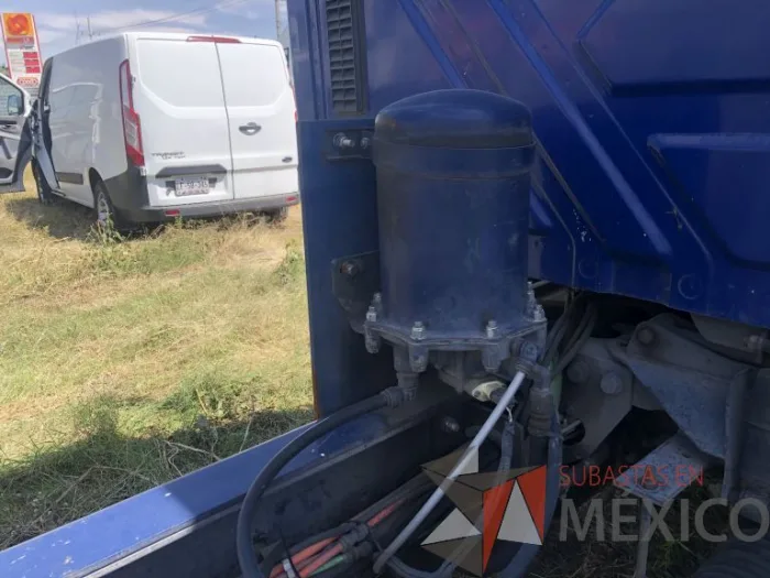 Lote 005 - International 7400 SBA 6X4, Año 2019 - Imagen 17