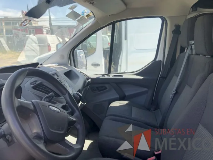 Lote 001 - Ford Transit Custom Van, Año 2017 - Imagen 4