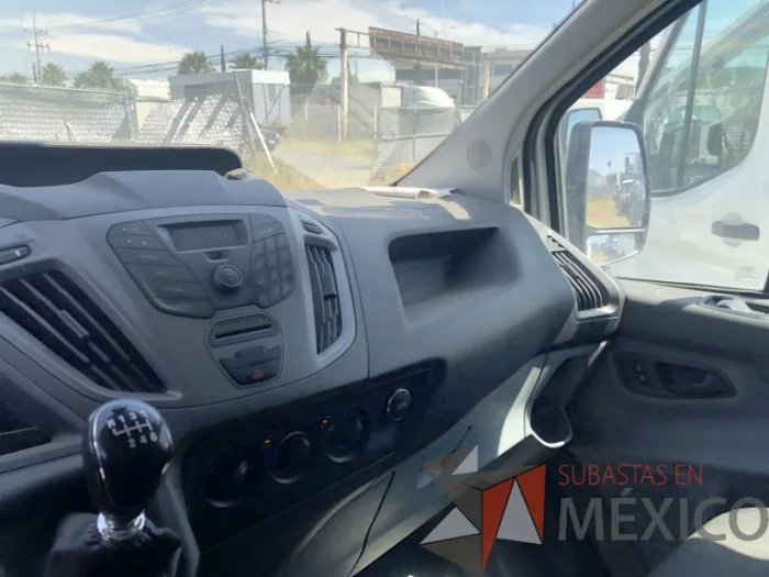 Lote 001 - Ford Transit Custom Van, Año 2017 - Imagen 5