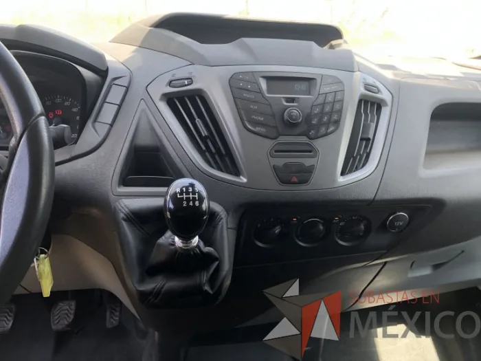 Lote 001 - Ford Transit Custom Van, Año 2017 - Imagen 6
