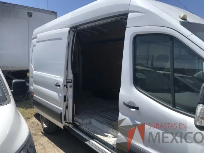 Lote 004 - Ford Transit Jumbo, 2017 - Imagen 13