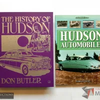 Lote 121 - Lote de 2 libros : HUDSON AUTOMOBILES. A Illustrated History, Autor Patrick R. Foster, Ed. Iconografix, 126 paginas.  THE HISTORY OF HUDSON por Don Butler, MBI Publishing, 1992, pasta dura, 336 paginas
