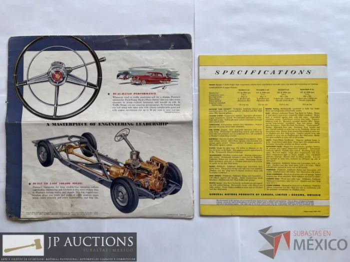 Lote 004 - PONTIAC. Lote de 2 brochures