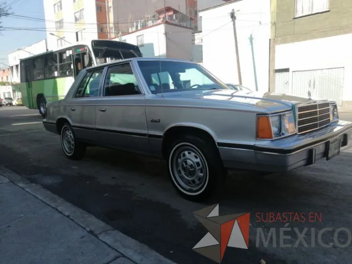 Lote 007 - Chrysler Dart 1982 - Imagen 8