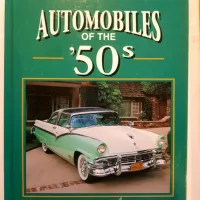 Lote 082 - Lote de 2 Libros relativos a los años 50's:  CARS OF THE FABULOUS 50'S A decade of High Style And Good Times, Ed. Auto Editors of Consumer Guide, 416 paginas, pasta dura. - Imagen 3