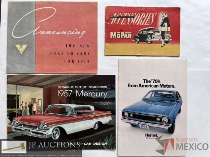 Lote 009 - Lote de varias brochures: HORNET (1970), CHAMPION COMMANDER AND LAND CRUISERS (1950), MERCURY (1957), FORD (1938), ROUTE 66, ACCESORIOS MOPAR - Imagen 8