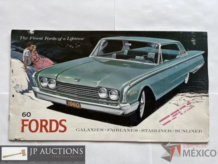 Lote 009 - Lote de varias brochures: HORNET (1970), CHAMPION COMMANDER AND LAND CRUISERS (1950), MERCURY (1957), FORD (1938), ROUTE 66, ACCESORIOS MOPAR