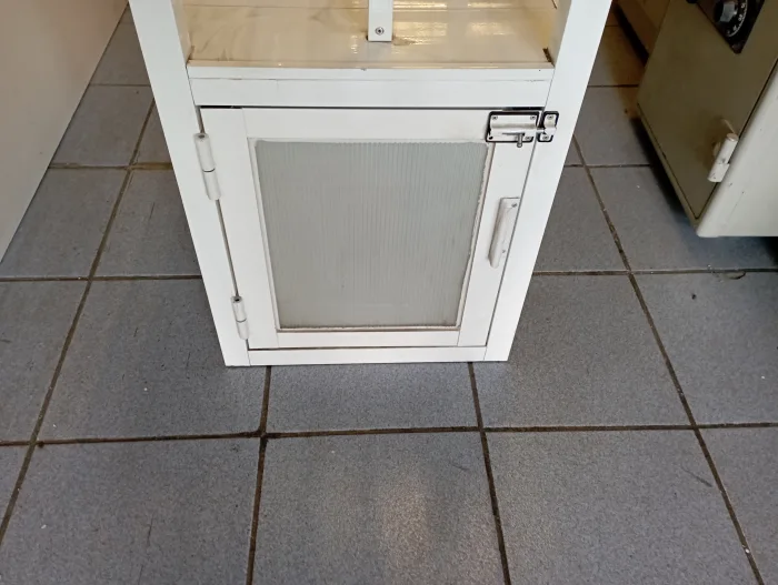 Lote 018 - Mueble Para Bebe Fabricado En Aluminio - Imagen 3