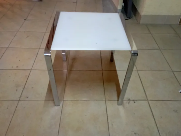 Lote 026 - Mesa de Centro