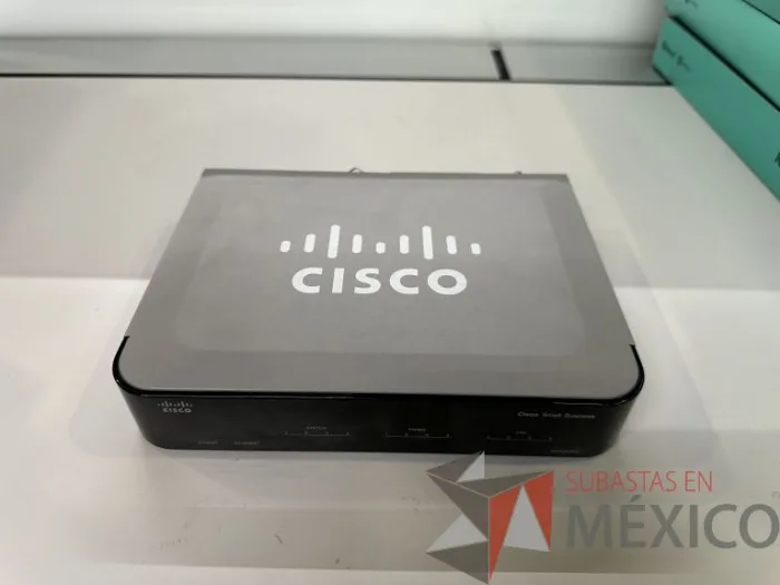 Lote 035 - Cisco SPA8800 IP Telephony Gateway with 4 FXS and 4 FXO Ports - Imagen 2