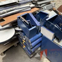 Lote 040 - Lote de accesorios para estación de trabajo y artículos diversos - Imagen 4