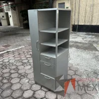 Lote 001 - 2 Gabinetes altos de 1 puerta, 3 cajones y 1 entrepaño - Imagen 3