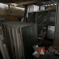 Lote 041 - Lote con 918 piezas de accesorios para estación de trabajo - Imagen 8