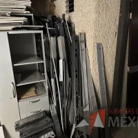Lote 041 - Lote con 918 piezas de accesorios para estación de trabajo - Imagen 16