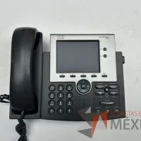Lote 013 - Teclado y 5 teléfonos