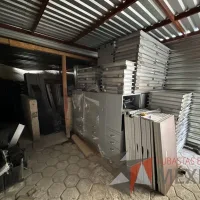 Lote 041 - Lote con 918 piezas de accesorios para estación de trabajo