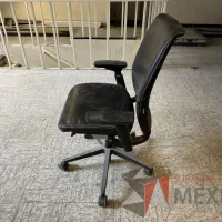 Lote 015 - 2 Sillas operativa con ruedas Steelcase - Imagen 10