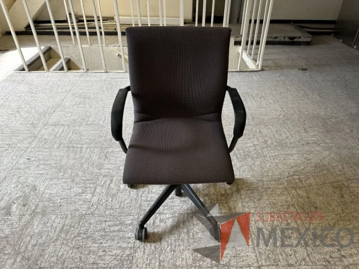 Lote 015 - 2 Sillas operativa con ruedas Steelcase - Imagen 2