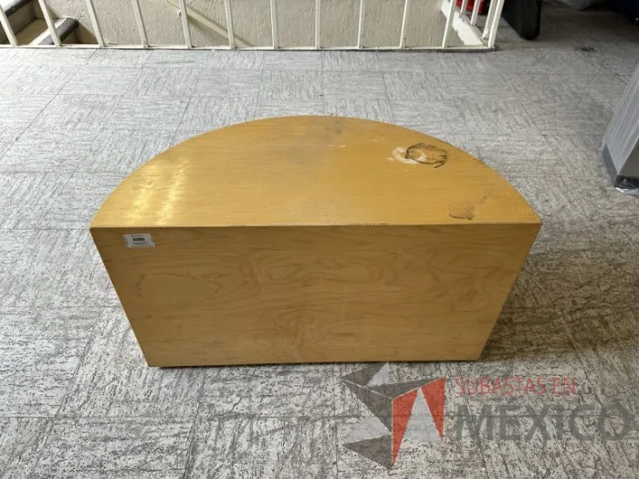 Lote 014 - Lote de de accesorios para estación de trabajo y artículos diversos - Imagen 4