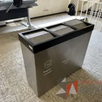 Lote 019 - Contenedor de basura con separación para 3 tipos de residuos - Imagen 5