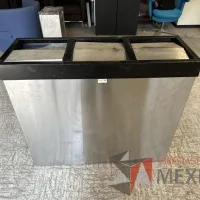 Lote 019 - Contenedor de basura con separación para 3 tipos de residuos - Imagen 6