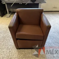 Lote 008 - 3 Sillones de 1 plazas con asiento y respaldo color café