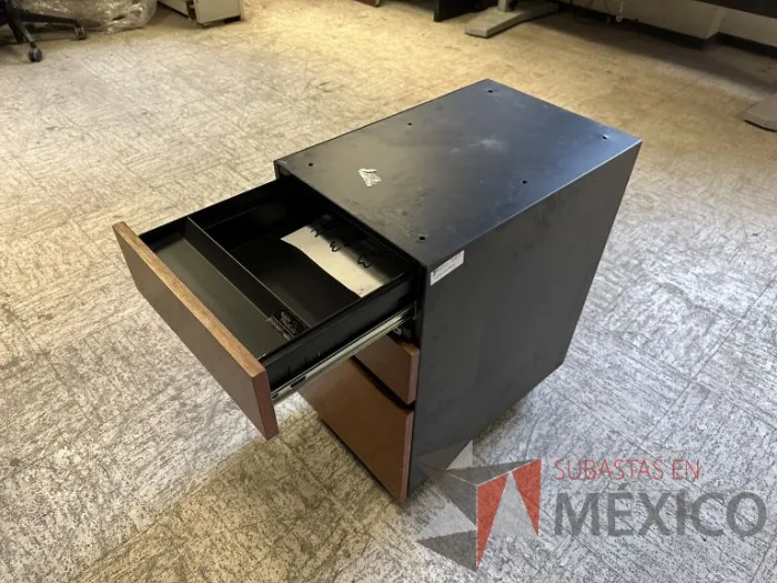 Lote 007 - Archivero vertical de 3 cajones - Imagen 6