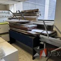 Lote 014 - Lote de de accesorios para estación de trabajo y artículos diversos