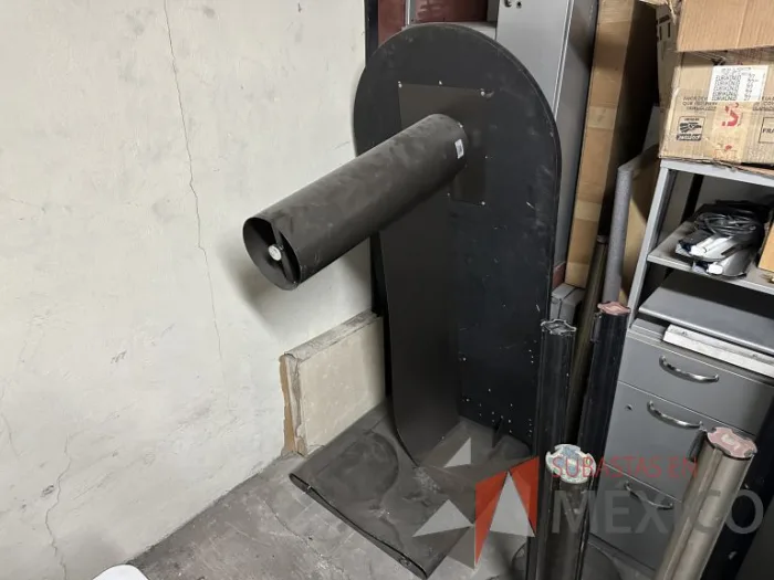Lote 030 - Lote de accesorios para estación de trabajo y artículos diversos - Imagen 9
