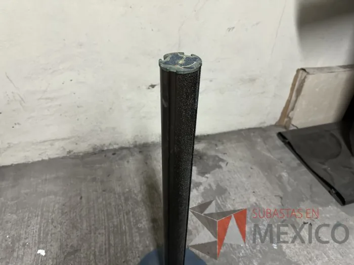Lote 030 - Lote de accesorios para estación de trabajo y artículos diversos - Imagen 15