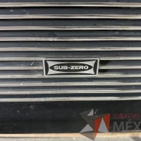 Lote 003 - Congelador con recubrimiento de madera en la puerta - Imagen 5