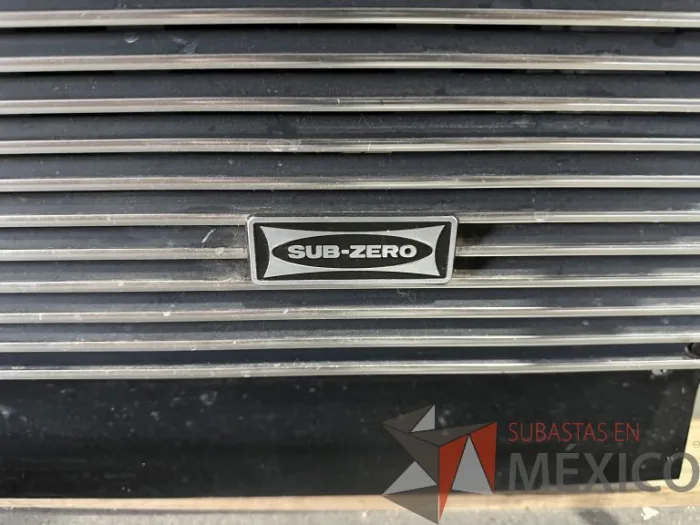 Lote 003 - Congelador con recubrimiento de madera en la puerta - Imagen 5