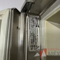 Lote 003 - Congelador con recubrimiento de madera en la puerta - Imagen 13