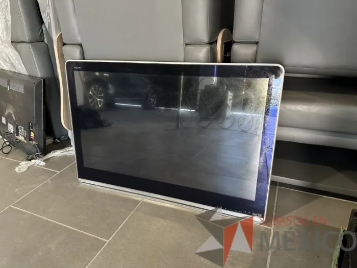 Lote 011 - Pantalla de 40", SHARP - Imagen 9
