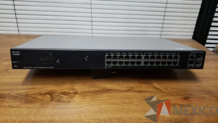 Lote 052 - SWITCH CISCO de 26 , puertos modelo, SG200-26, DNI154100TR - Imagen 2