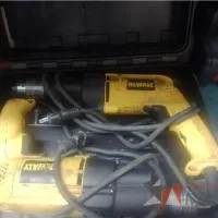 Lote 023 - Taladro Percutor de 1/2" - DEWALT - DW505-B3  
