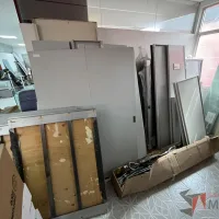 Lote 003 - Lote de accesorios para estación de trabajo y artículos diversos - Imagen 5