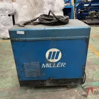 Lote 046 - Planta de soldar MILLER, Modelo: MI-250-CA/CD-AF