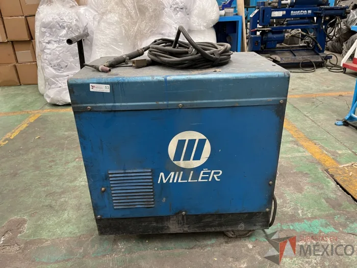 Lote 046 - Planta de soldar MILLER, Modelo: MI-250-CA/CD-AF