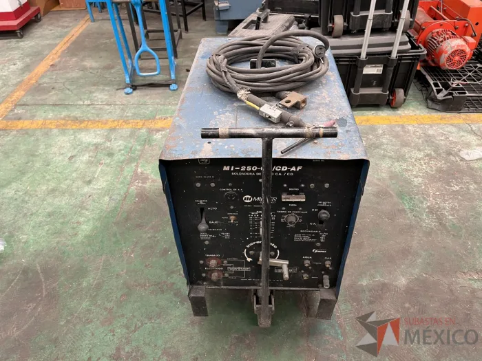 Lote 046 - Planta de soldar MILLER, Modelo: MI-250-CA/CD-AF - Imagen 13
