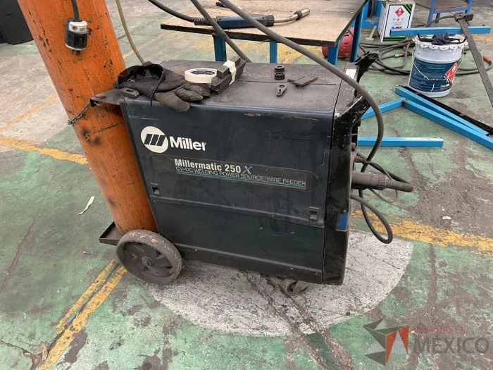 Lote 051 - Micro Alambre MILLER, Modelo: MILERMATIC 250X  - Imagen 7