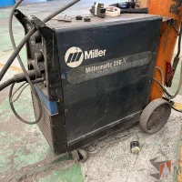 Lote 051 - Micro Alambre MILLER, Modelo: MILERMATIC 250X  - Imagen 12