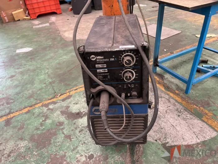 Lote 051 - Micro Alambre MILLER, Modelo: MILERMATIC 250X  - Imagen 15