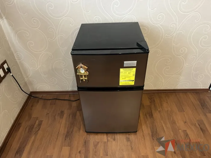 Lote 003 - Frigobar, FRIGIDAIRE - Imagen 4