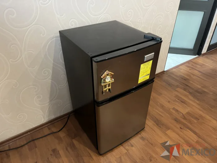 Lote 003 - Frigobar, FRIGIDAIRE - Imagen 5